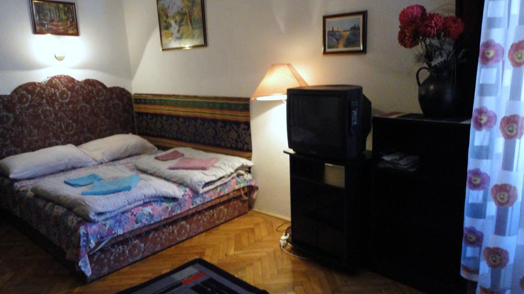 Garibaldi 5 Apartments & Rooms Budapest Room photo